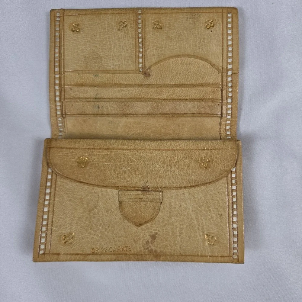 Vtg Florentine Tan Leather Gold Embossed Wallet